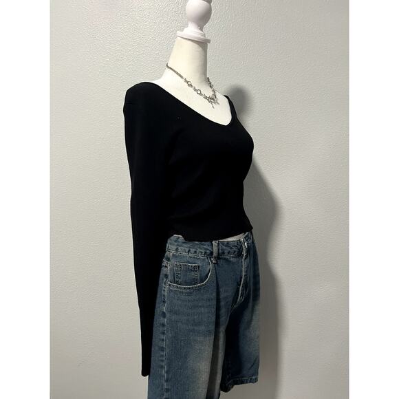 *(*NEW) Forever 21 V-Neck Knit Crop Top - Picture 3 of 5